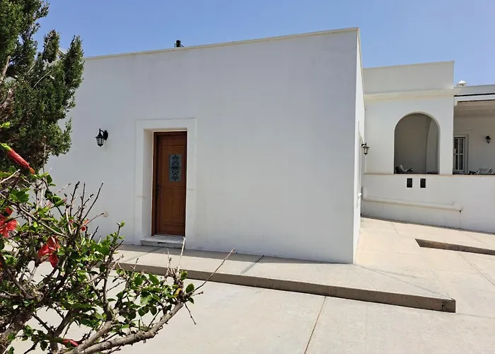 فيلة X Xirokampos Leros