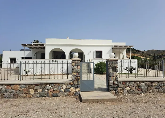 X Xirokampos Leros فيلة *